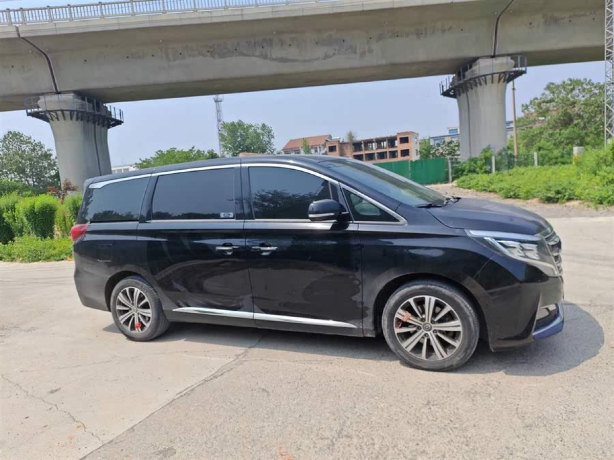 廣汽傳祺 M8  2018款 320T 尊貴版圖片