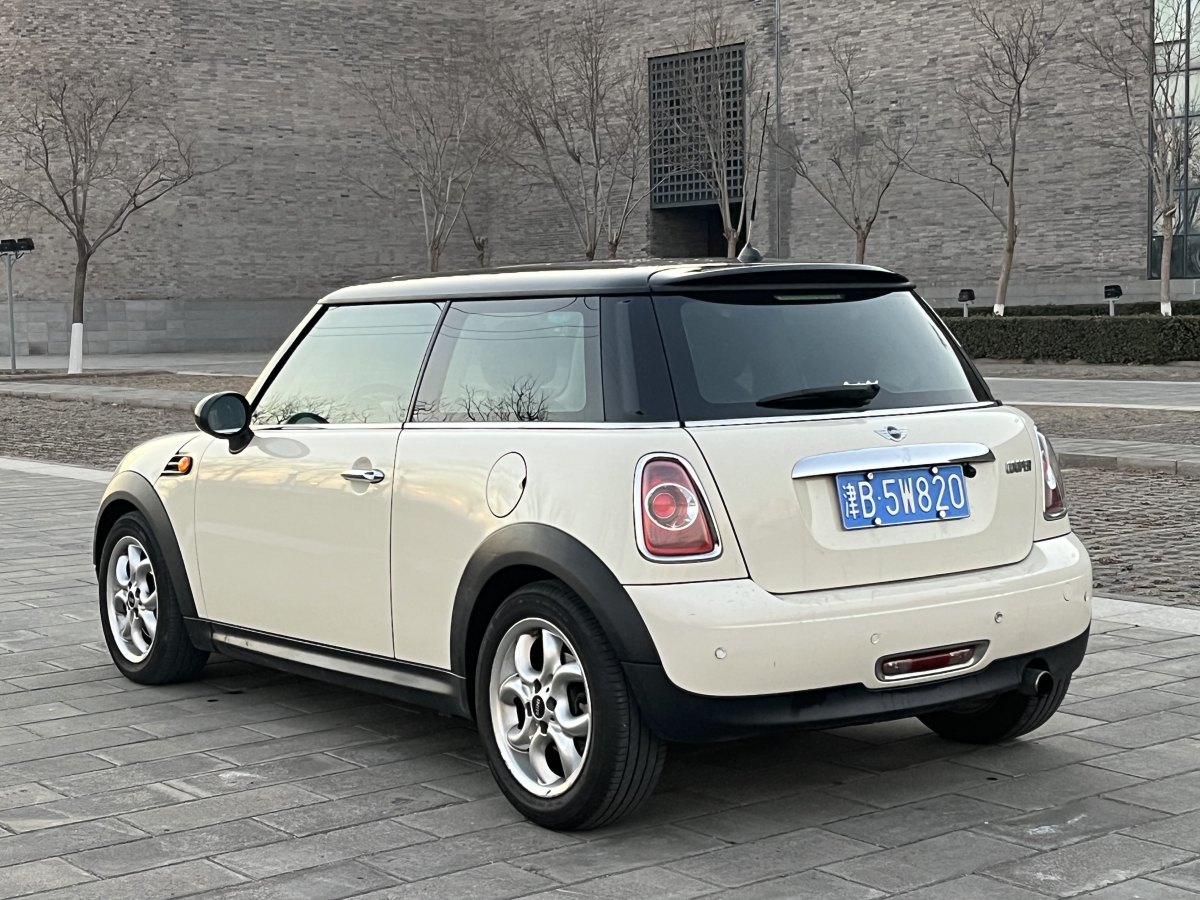 MINI COUNTRYMAN  2011款 1.6L COOPER Fun圖片