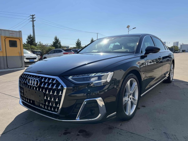 奥迪 奥迪A8  2023款 A8L 50 TFSI quattro 臻选型