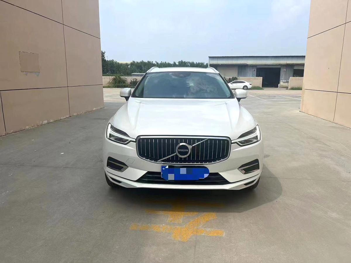 沃爾沃 XC60  2020款 T5 四驅(qū)智遠(yuǎn)豪華版圖片