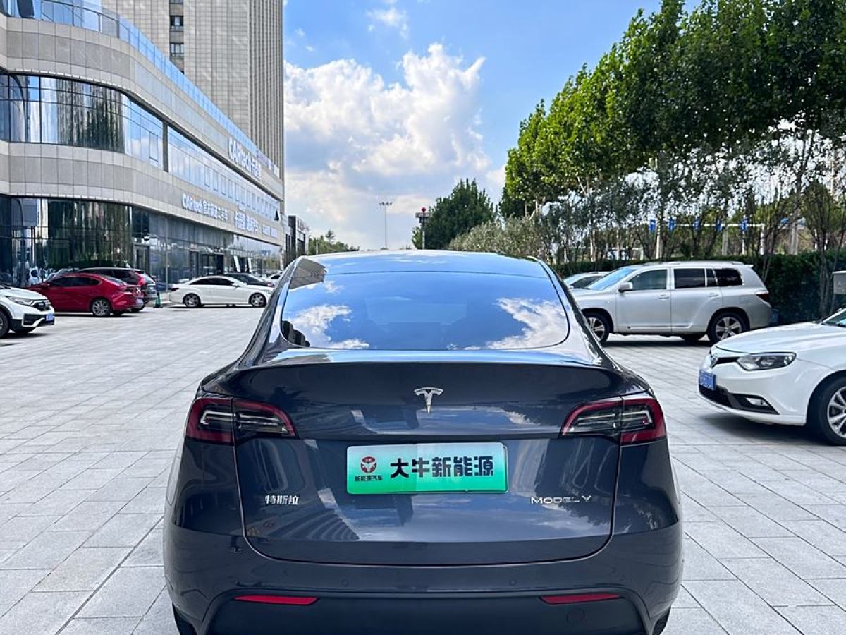 特斯拉 Model 3  2021款 長(zhǎng)續(xù)航全輪驅(qū)動(dòng)版 3D7圖片