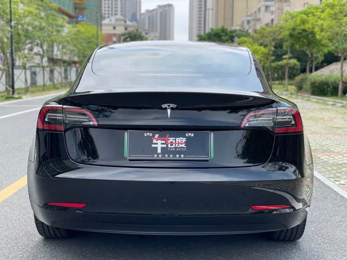 特斯拉 Model 3  2022款 后輪驅(qū)動版圖片