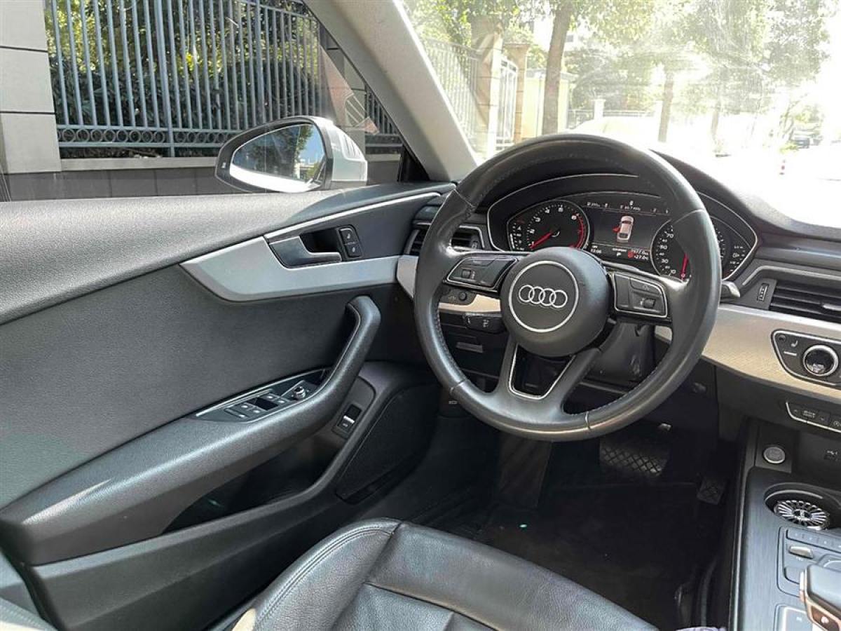 奧迪 奧迪A5  2019款 Sportback 40 TFSI 時(shí)尚型圖片