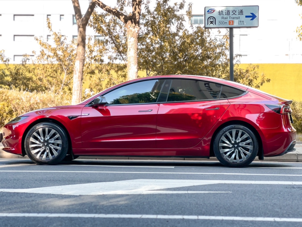 特斯拉 Model 3  2023款 后轮驱动版图片