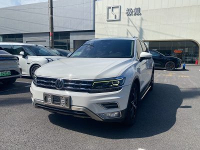 2017年6月 大眾 途觀L 380TSI 自動(dòng)四驅(qū)旗艦版圖片