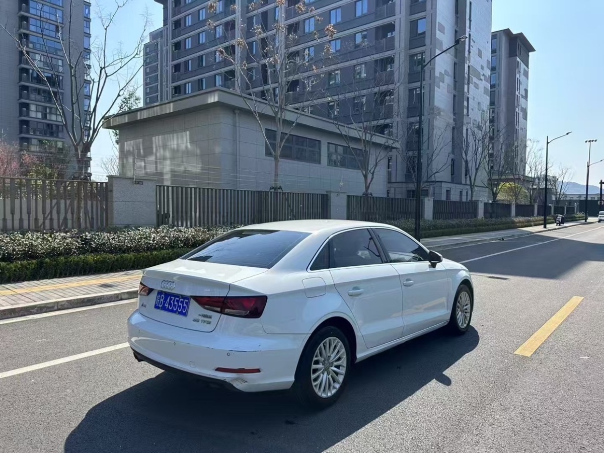 奧迪 奧迪A3  2017款 Sportback 40 TFSI 運(yùn)動(dòng)型圖片