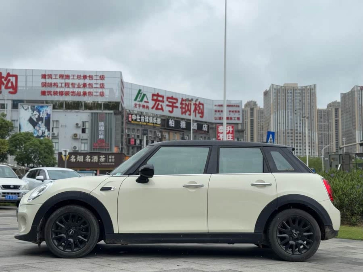 MINI MINI  2016款 1.5T COOPER 先鋒派 五門版圖片