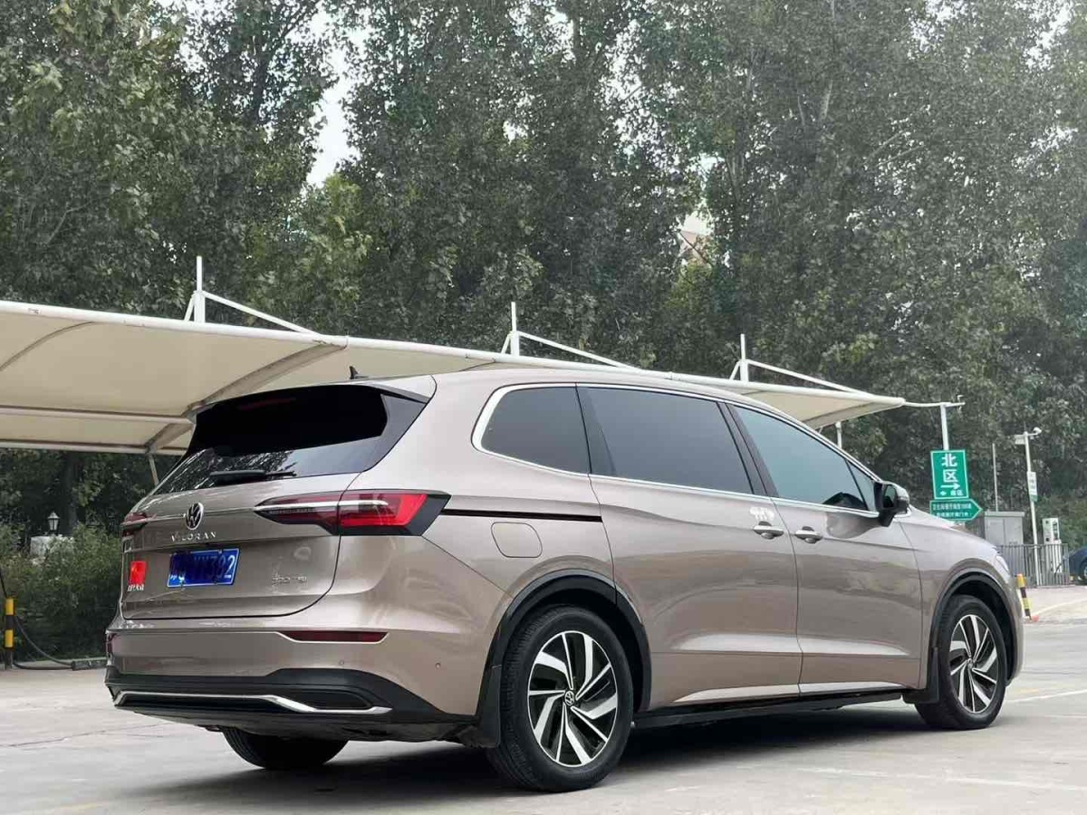 大眾 威然  2023款 改款 330TSI 豪華版圖片