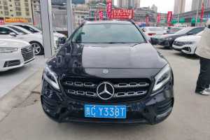 奔馳GLA 奔馳 GLA 220 4MATIC 時(shí)尚型
