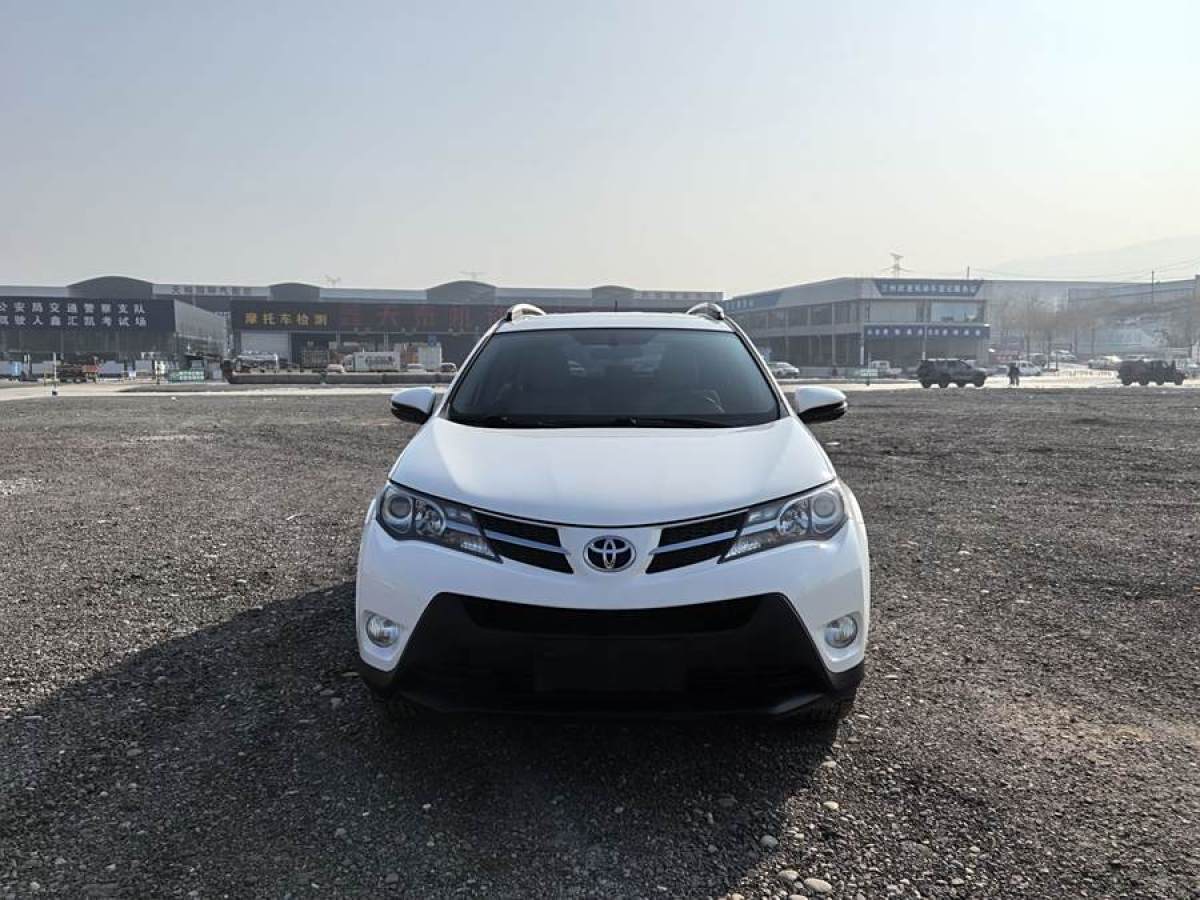 豐田 RAV4榮放  2013款 2.0L CVT四驅(qū)新銳版圖片