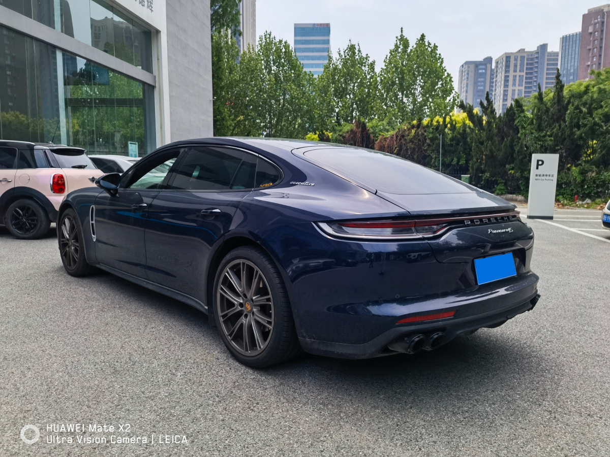 保時(shí)捷 Panamera  2022款 Panamera 4 行政加長版 2.9T圖片