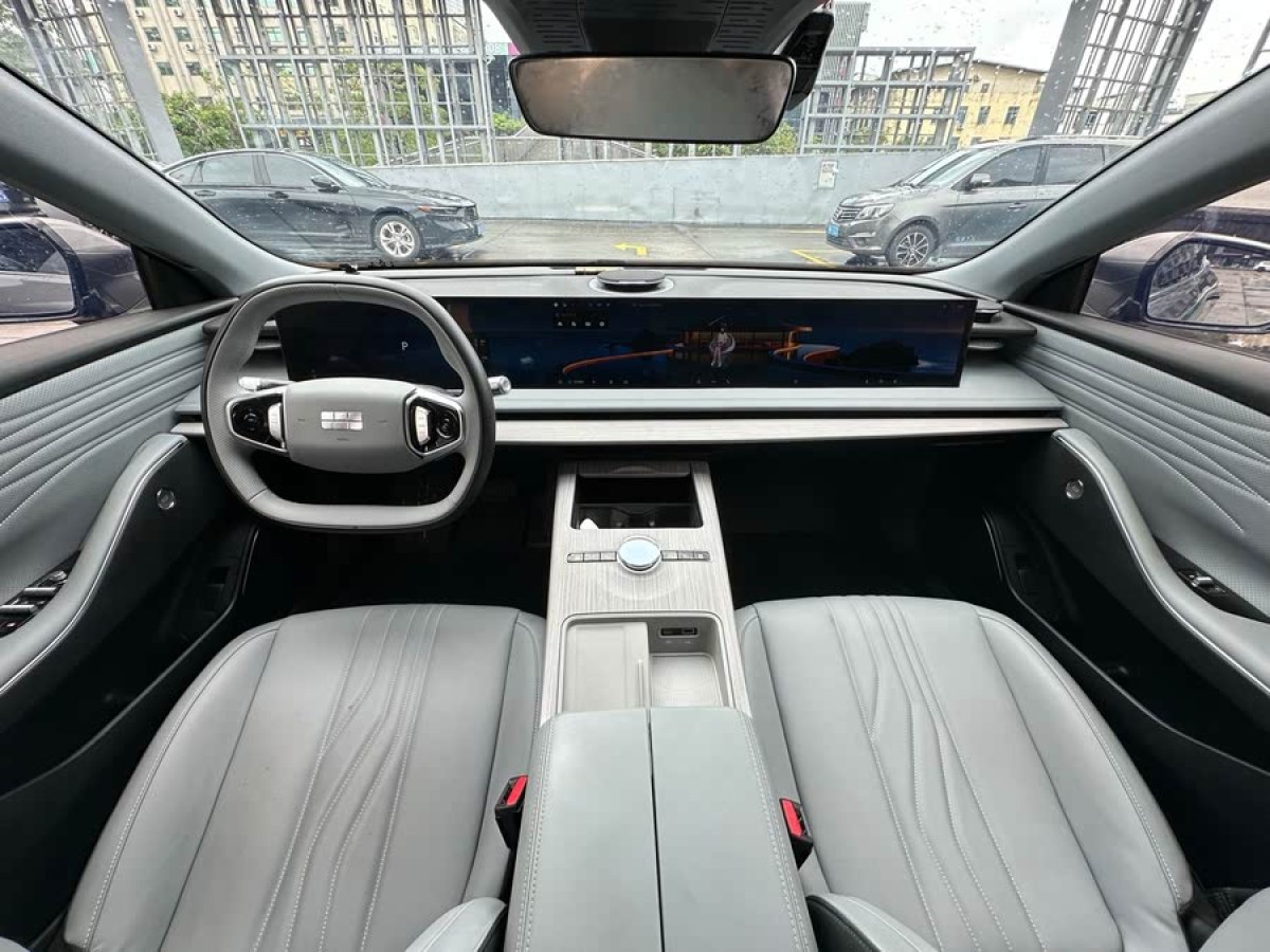 銀河 銀河E8  2024款 550km 后驅(qū)龍騰版圖片