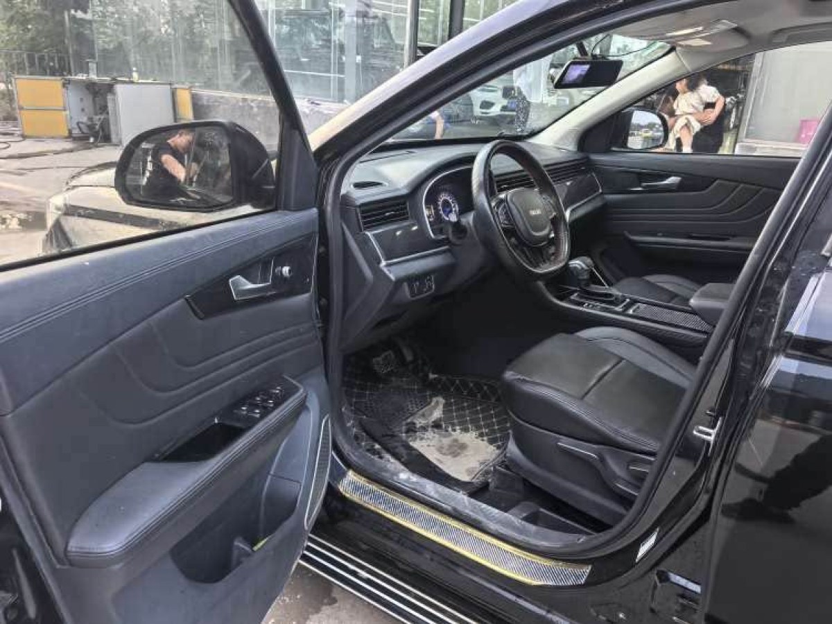 中國重汽VGV VGV U70  2020款 1.5T 自動智享精英版 7座圖片