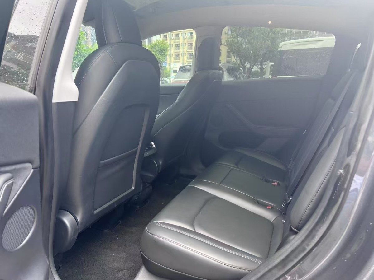 特斯拉 Model Y  2021款 改款 長續(xù)航全輪驅(qū)動版圖片
