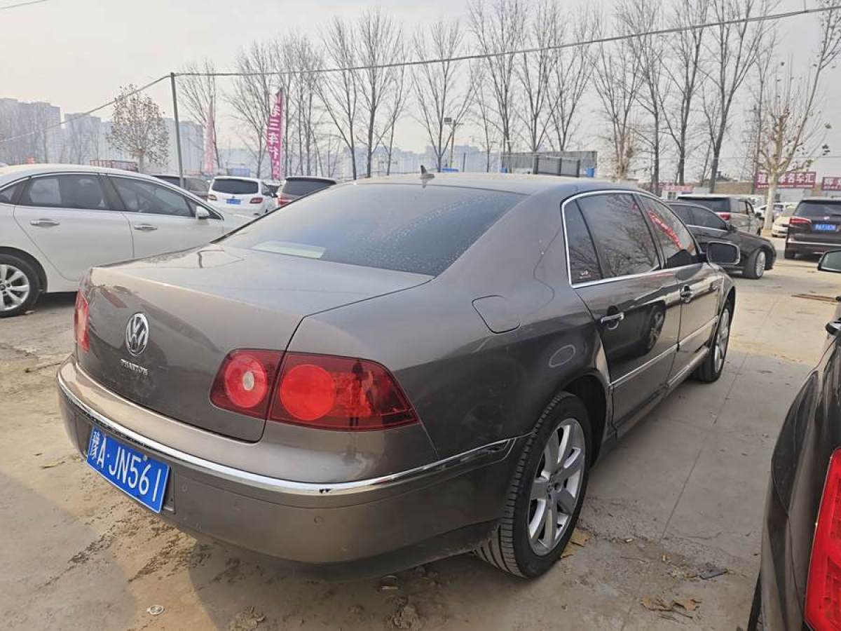 大眾 輝騰  2009款 3.6L V6 4座加長(zhǎng)行政版圖片