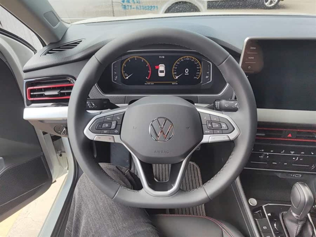 大眾 朗逸  2024款 300TSI DSG星空領(lǐng)先版圖片