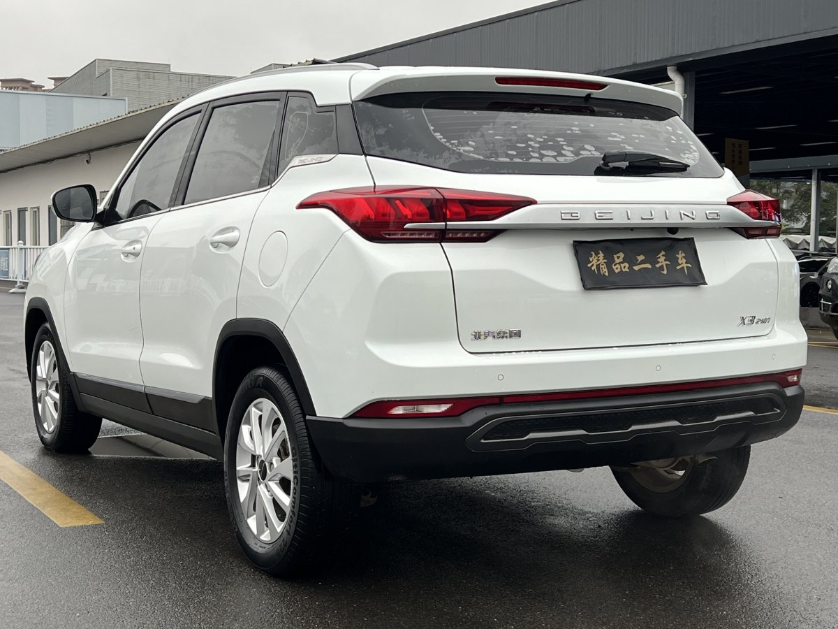 北汽紳寶 BEIJING-X3  2019款 1.5L 自動榮耀版圖片