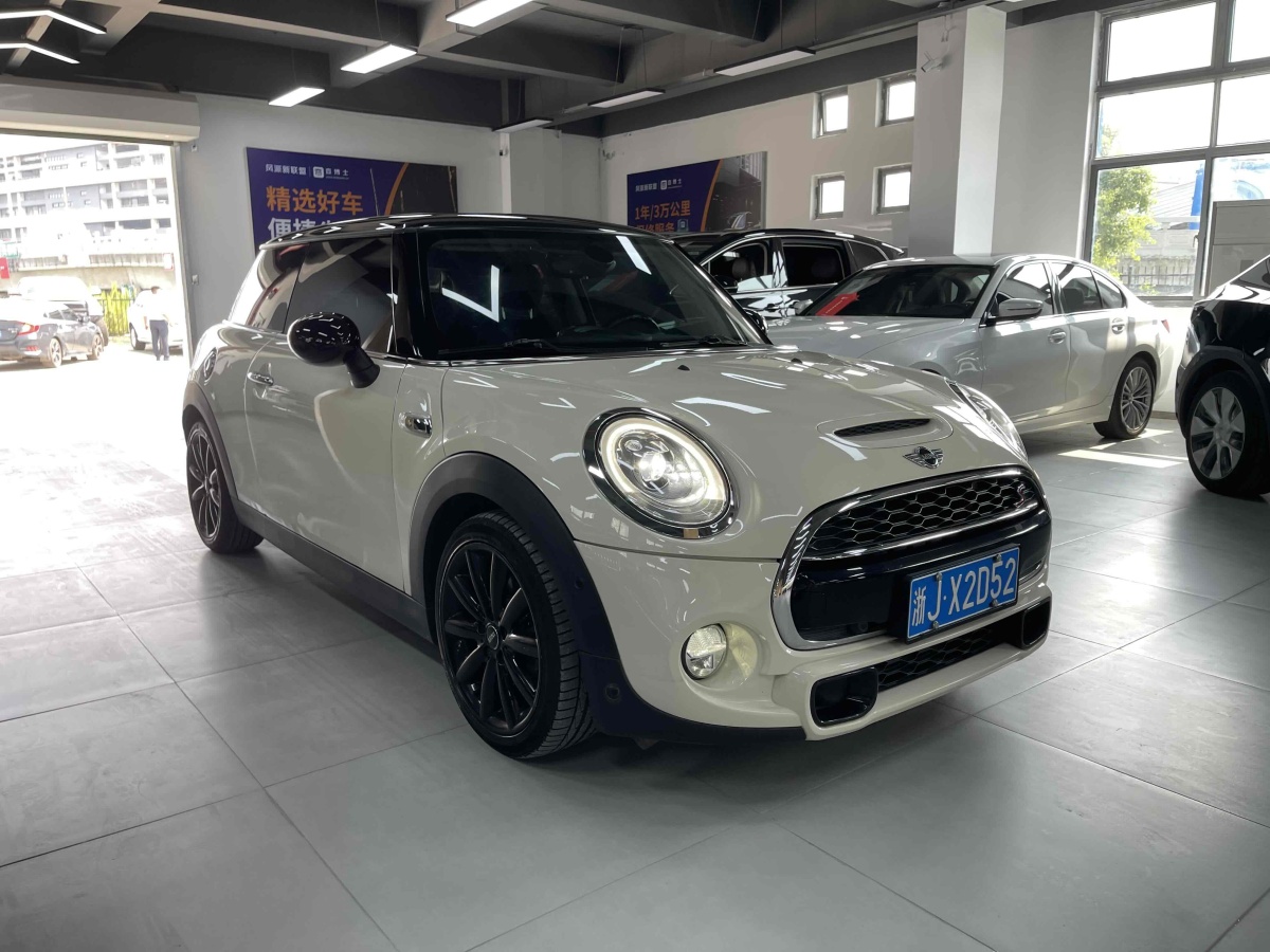 2017年12月MINI CLUBMAN  2016款 改款 2.0T COOPER S