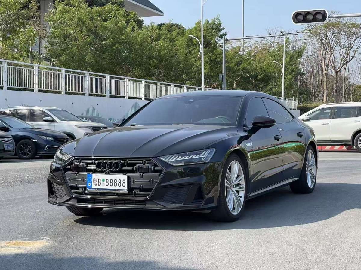 奧迪 奧迪A7L  2022款 55 TFSI quattro S-line 志遠(yuǎn)型曜黑套裝圖片