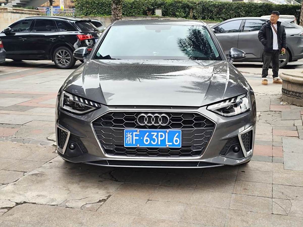 奧迪 奧迪A4L  2020款 40 TFSI 豪華動(dòng)感型圖片