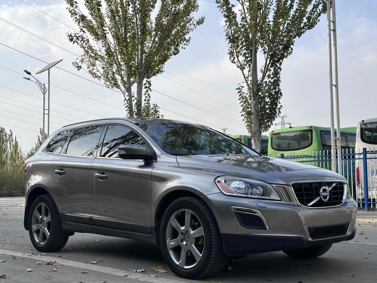 2013年3月沃爾沃 XC60  2013款 T6 AWD舒適版