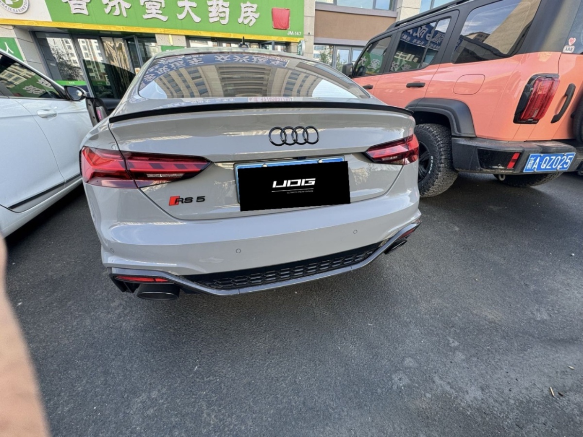 奧迪 奧迪RS 4  2023款 RS4 Avant 暗金版圖片