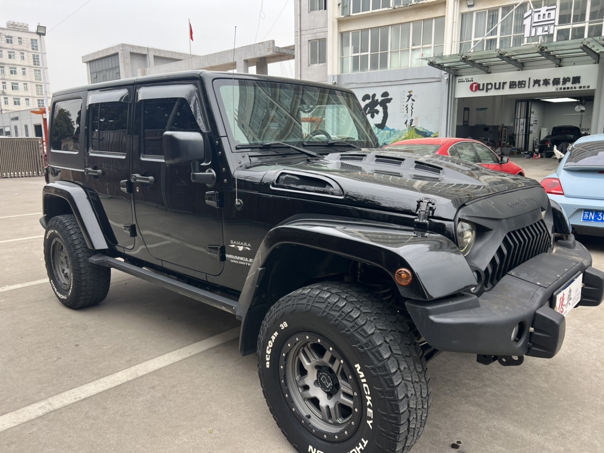 Jeep 牧馬人  2016款 3.0L Sahara 75周年致敬版圖片