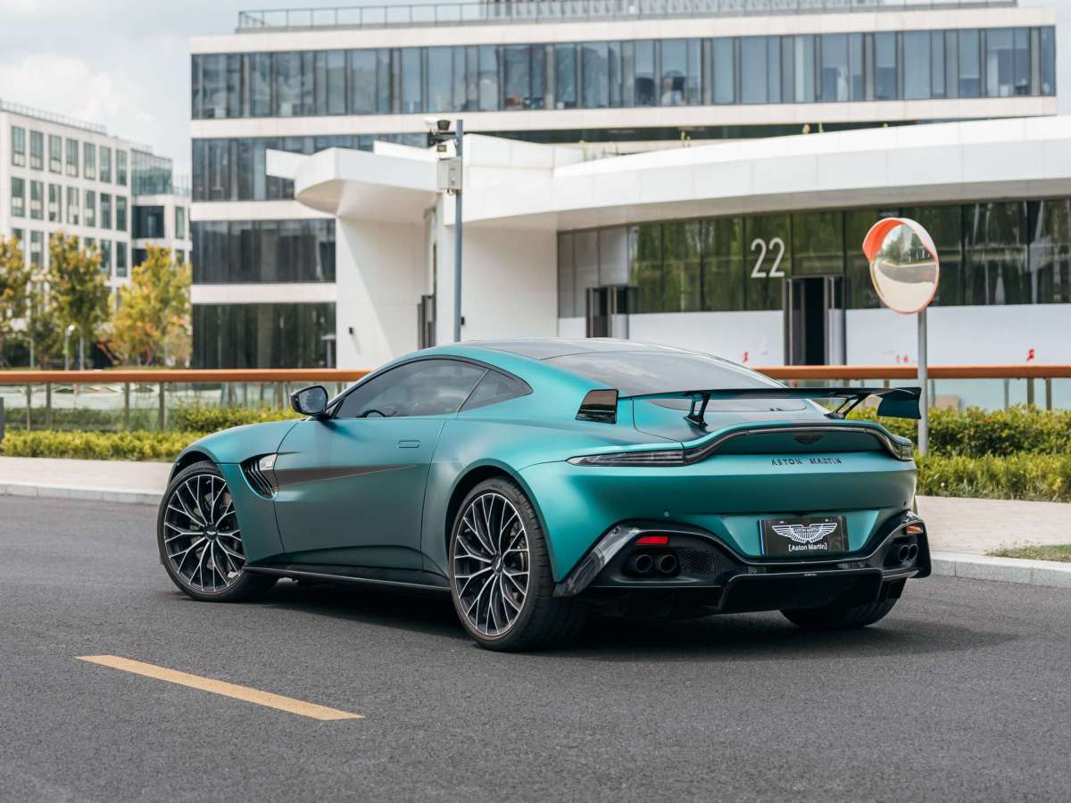 阿斯顿·马丁 V8 Vantage  2022款 4.0T V8 Coupe图片