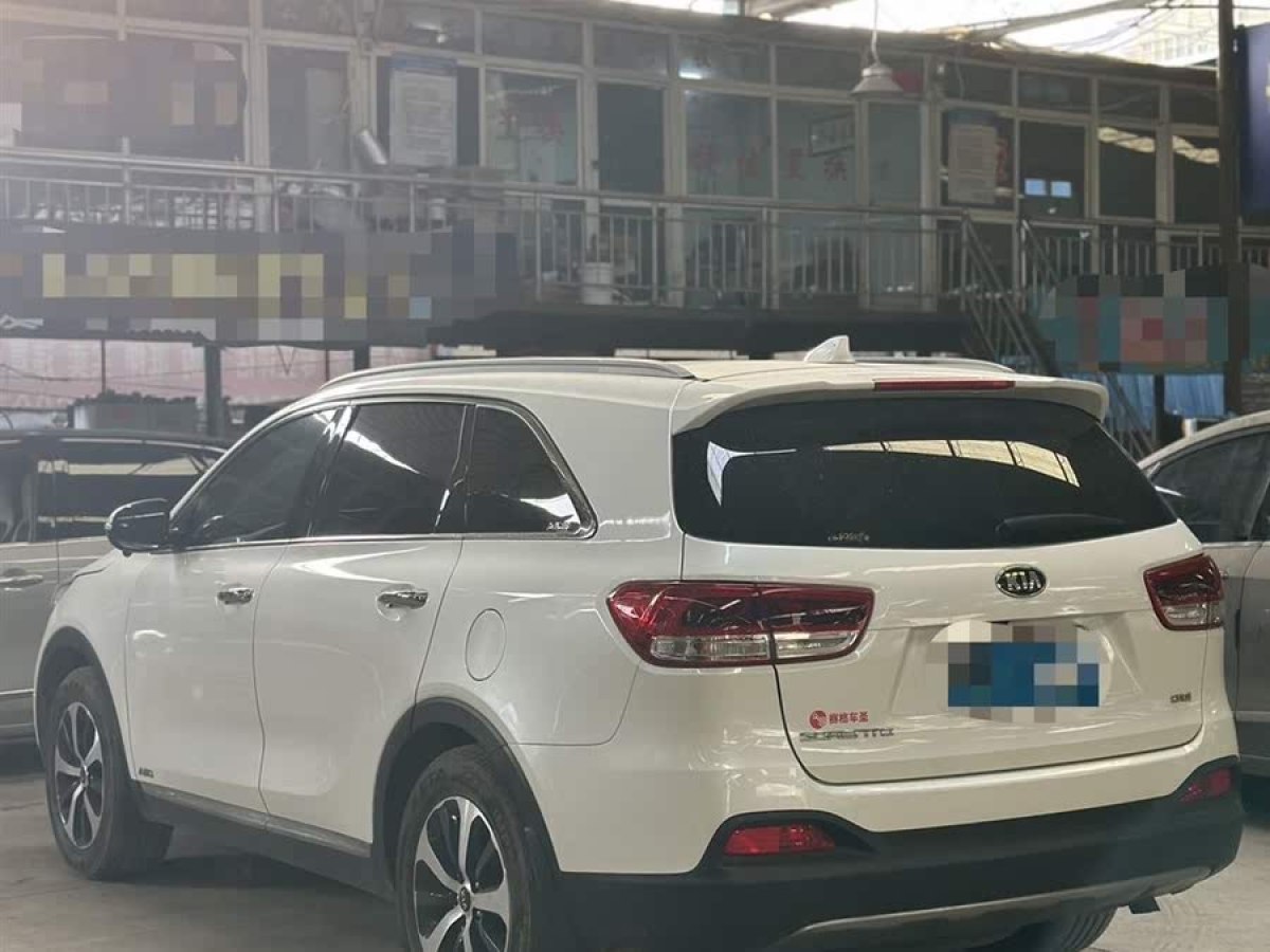 起亞 索蘭托  2015款 索蘭托L 2.2T 柴油4WD精英版 7座 國IV圖片