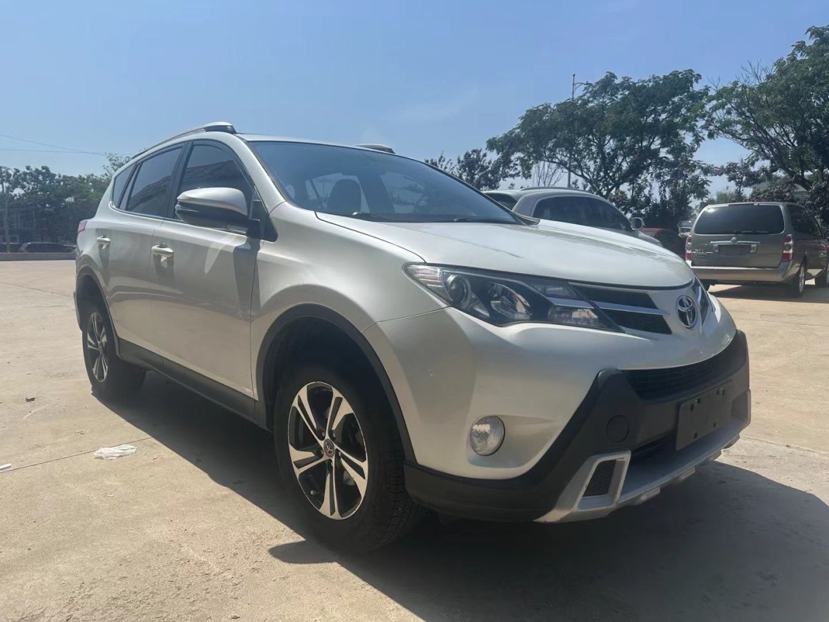 2015年9月豐田 RAV4  2018款 榮放 2.0L CVT兩驅(qū)風(fēng)尚版