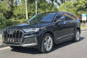 奧迪Q7 奧迪 45 TFSI quattro S line運(yùn)動型