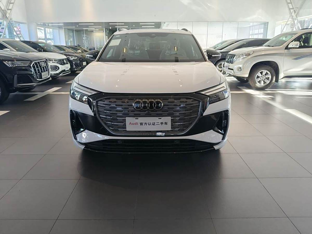 奧迪 奧迪Q4 e-tron  2024款 50 e-tron quattro 創(chuàng)境曜夜版圖片