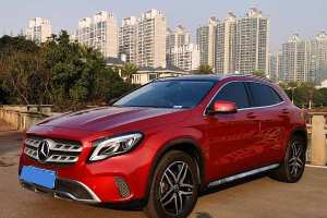 奔馳GLA 奔馳 GLA 200 時(shí)尚型