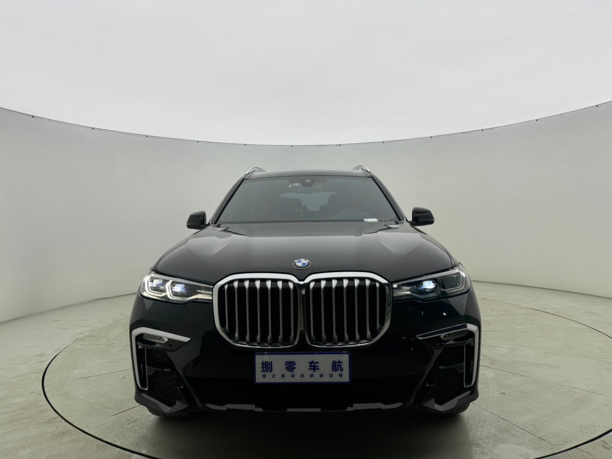 2021年10月寶馬 寶馬X7  2022款 xDrive40i 領(lǐng)先型豪華套裝