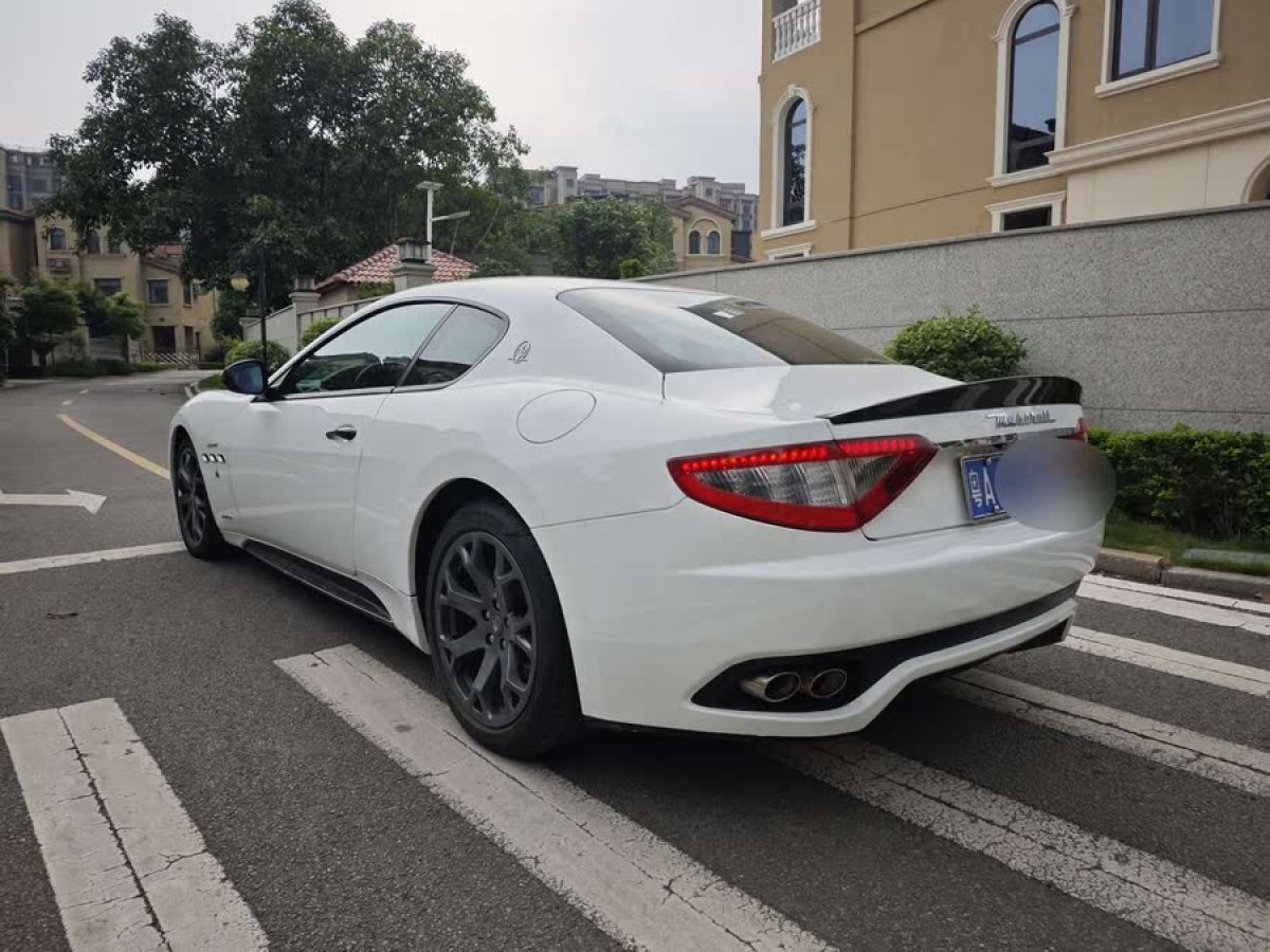 瑪莎拉蒂 GranTurismo  2007款 4.2L 標(biāo)準(zhǔn)版圖片