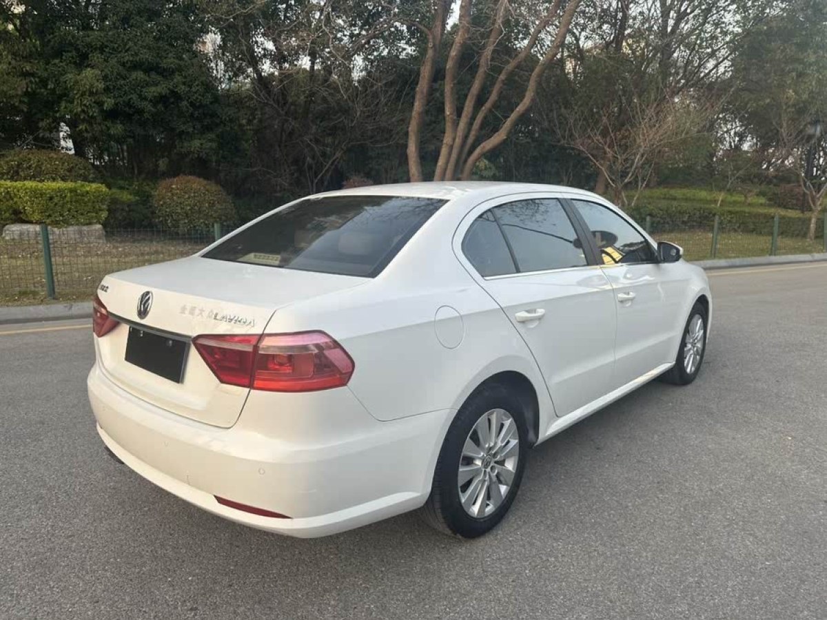 大眾 朗逸  2014款 1.4TSI DSG藍(lán)驅(qū)技術(shù)版圖片