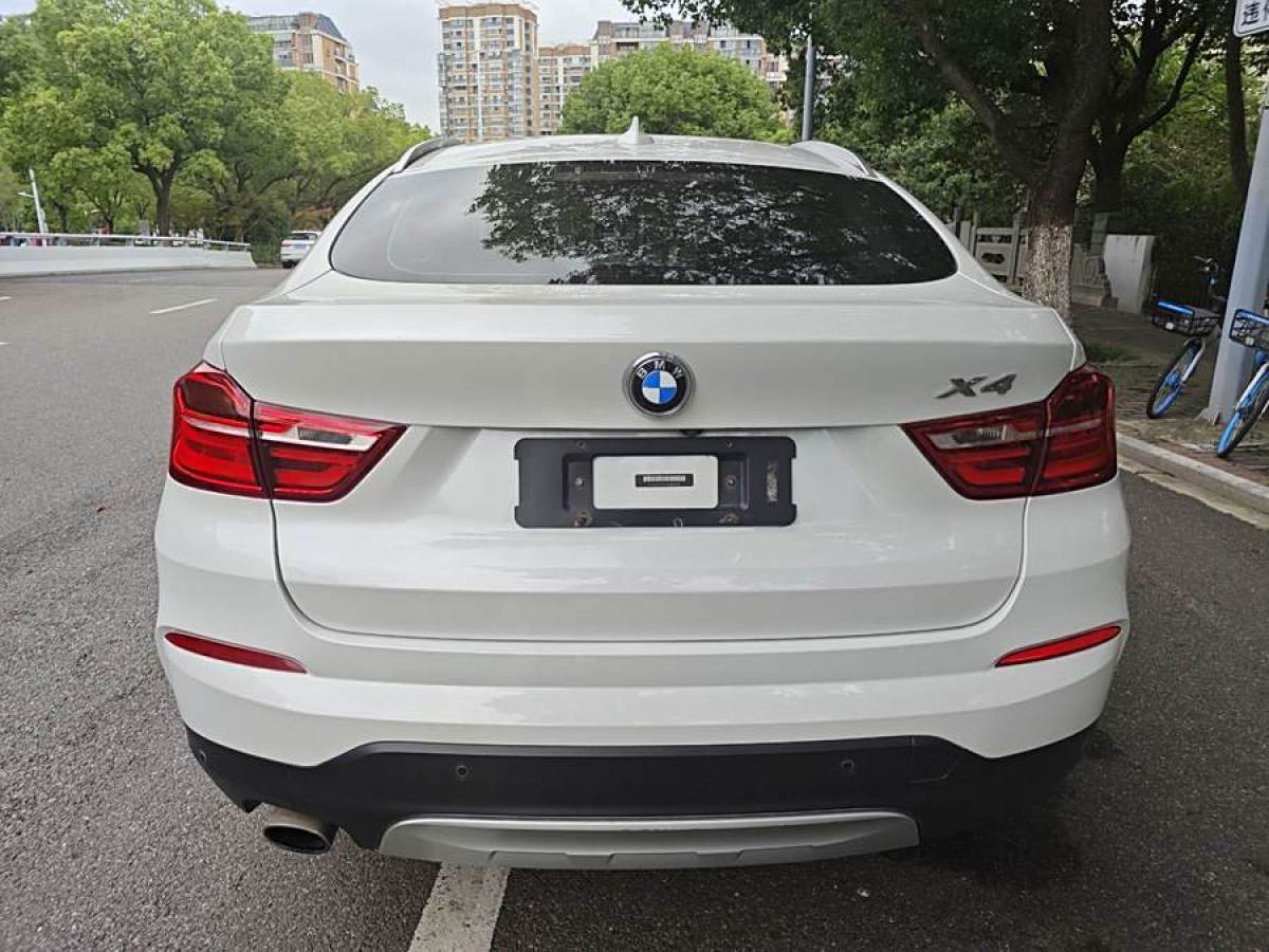 寶馬 寶馬X4  2014款 xDrive20i X設(shè)計(jì)套裝圖片