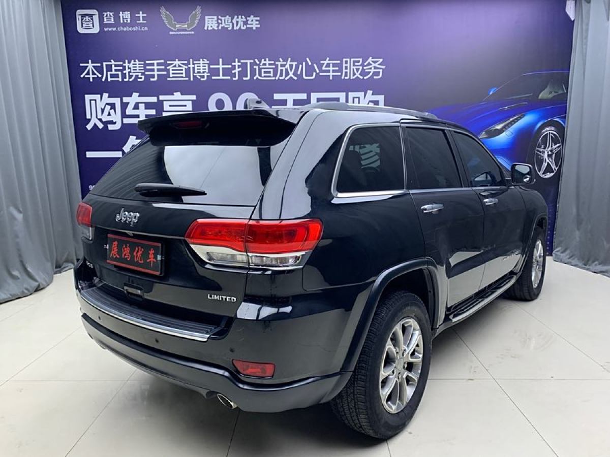 Jeep 大切諾基  2015款 3.0L 舒享導(dǎo)航版圖片