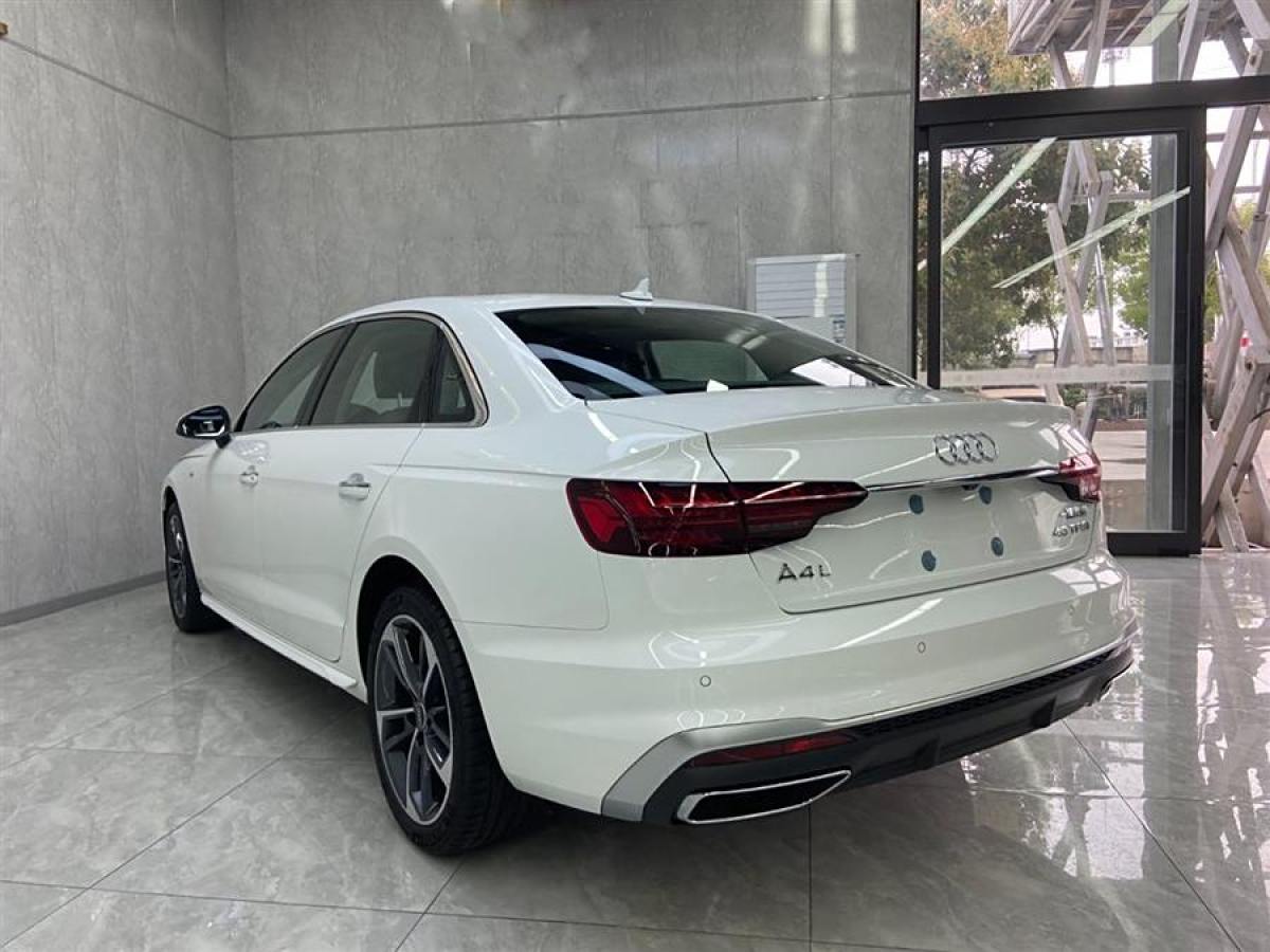 奧迪 奧迪A4L  2022款 40 TFSI 時尚動感型圖片