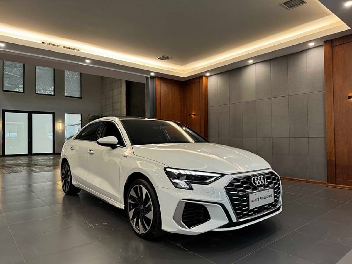 2023年10月奧迪 奧迪A3  2023款 改款 Sportback 35 TFSI 時(shí)尚運(yùn)動(dòng)型