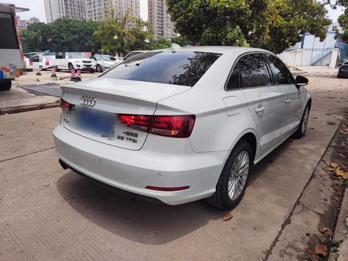 奧迪 奧迪A3  2016款 Limousine 35 TFSI 進(jìn)取型圖片