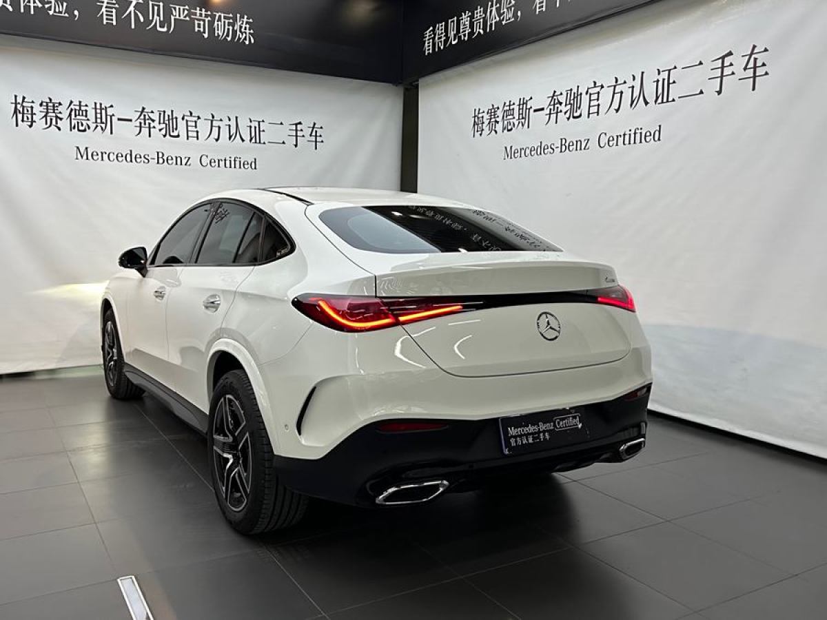 奔馳 奔馳GLC  2024款 GLC 260 4MATIC 轎跑SUV圖片