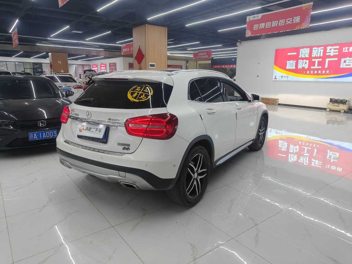 奔馳 奔馳GLA  2015款 GLA 220 4MATIC 時(shí)尚型圖片