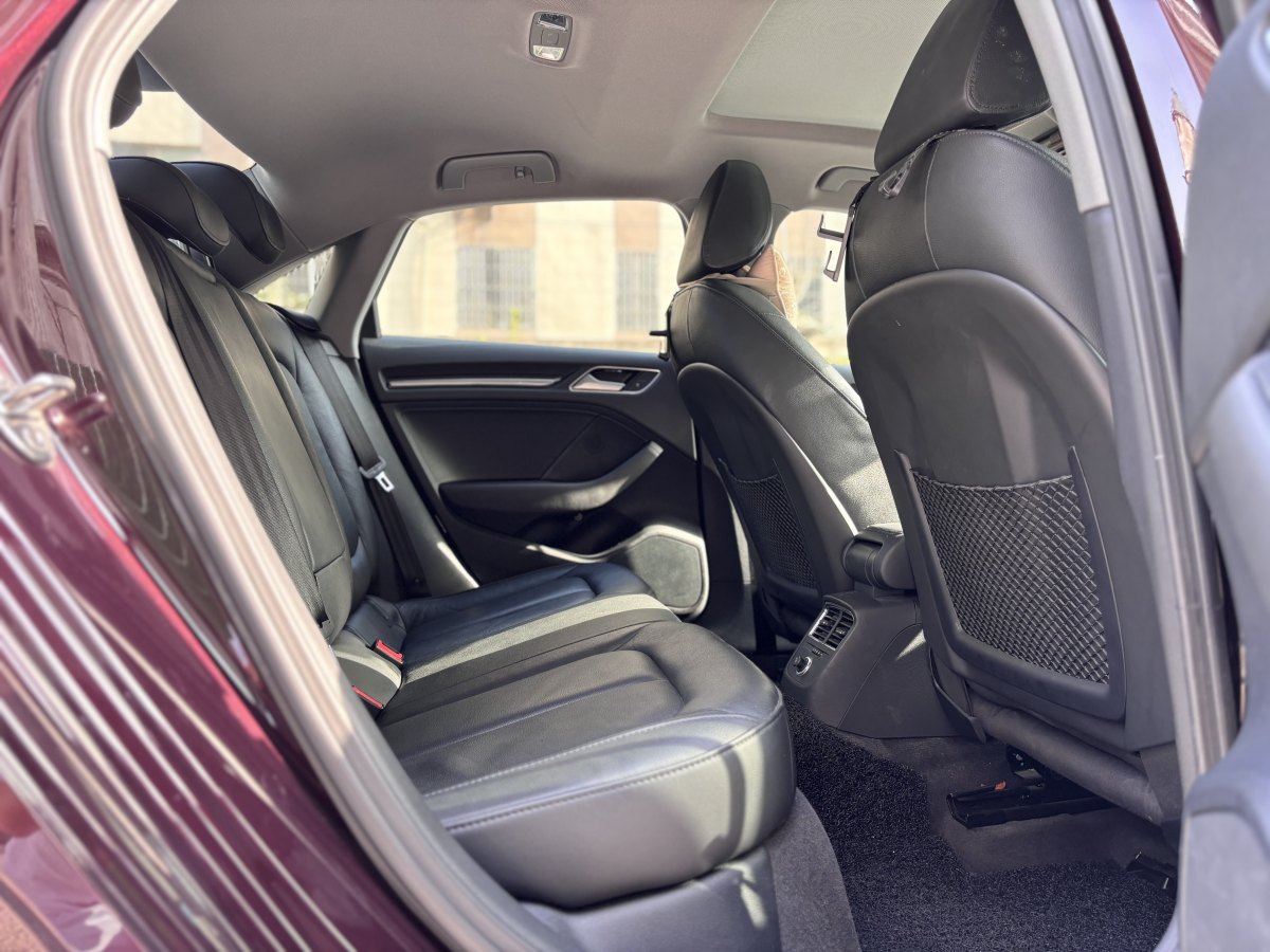 奧迪 奧迪A3  2018款 30周年年型 Limousine 35 TFSI 風(fēng)尚型圖片