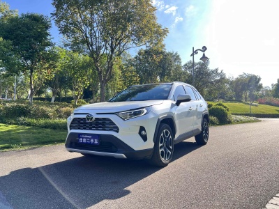 2020年4月 豐田 RAV4 榮放 2.0L CVT兩驅(qū)風(fēng)尚版圖片