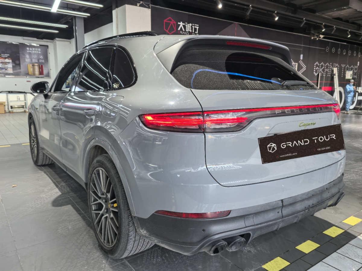 保時(shí)捷 Cayenne新能源  2023款 Cayenne E-Hybrid 2.0T 鉑金版圖片