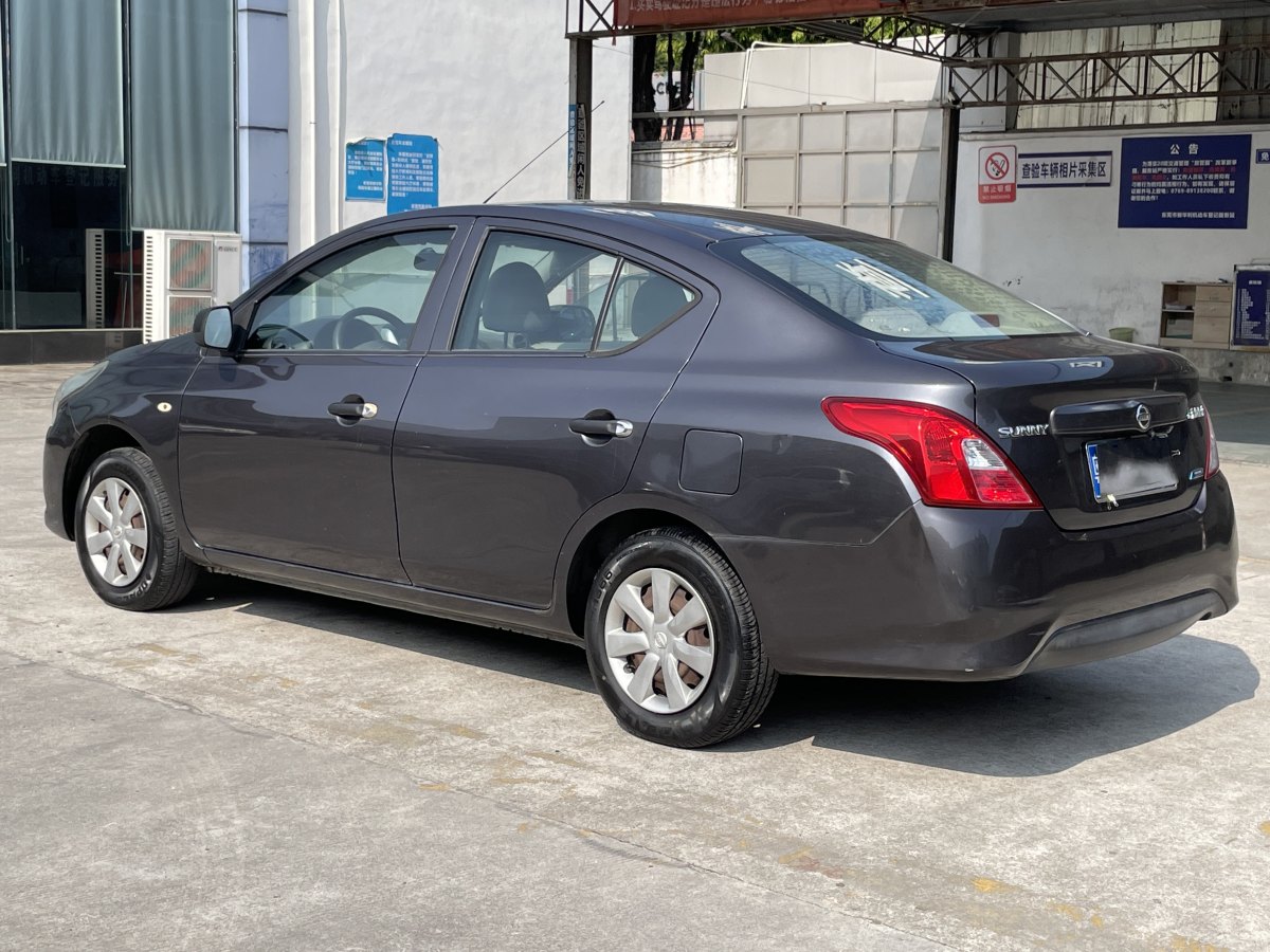 日產(chǎn) 陽光  2015款 1.5XE 手動舒適版圖片