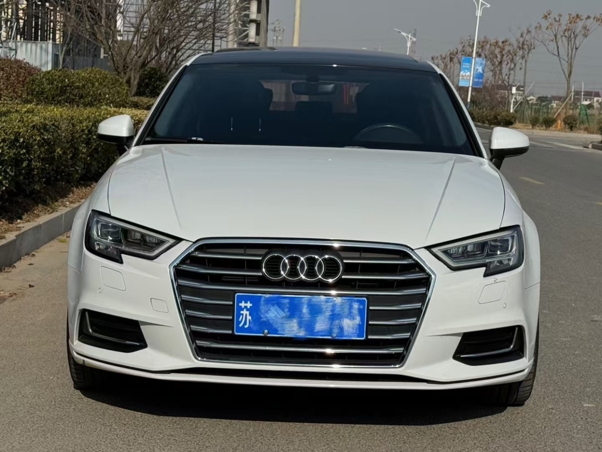 奧迪 奧迪A3  2018款 30周年年型 Sportback 35 TFSI 運(yùn)動(dòng)型圖片