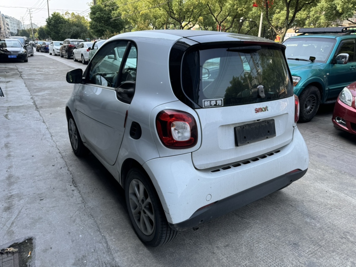 2016年4月smart fortwo  2011款 1.0 MHD 硬頂激情版