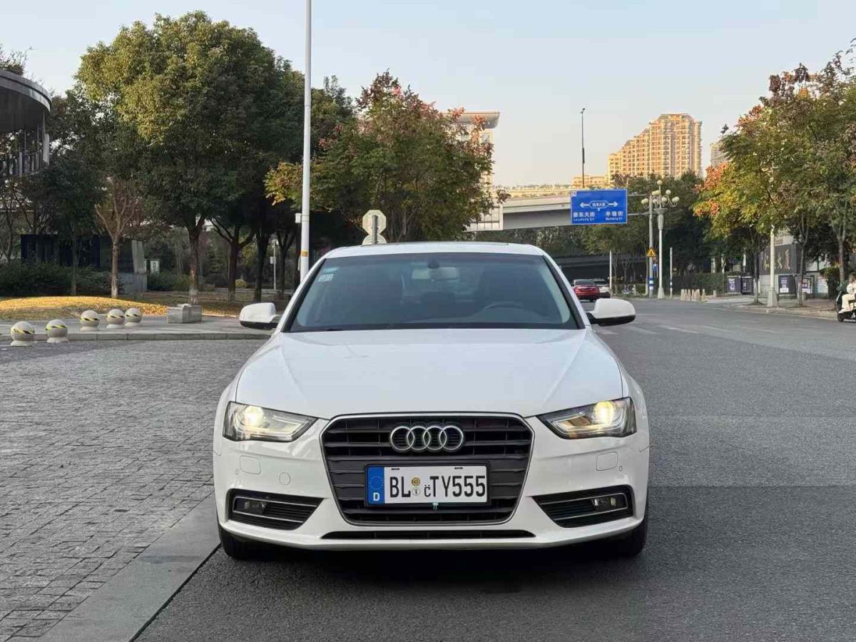 奧迪 奧迪A4L  2015款 A4L 1.8TFSI 30TFSI 舒適型圖片